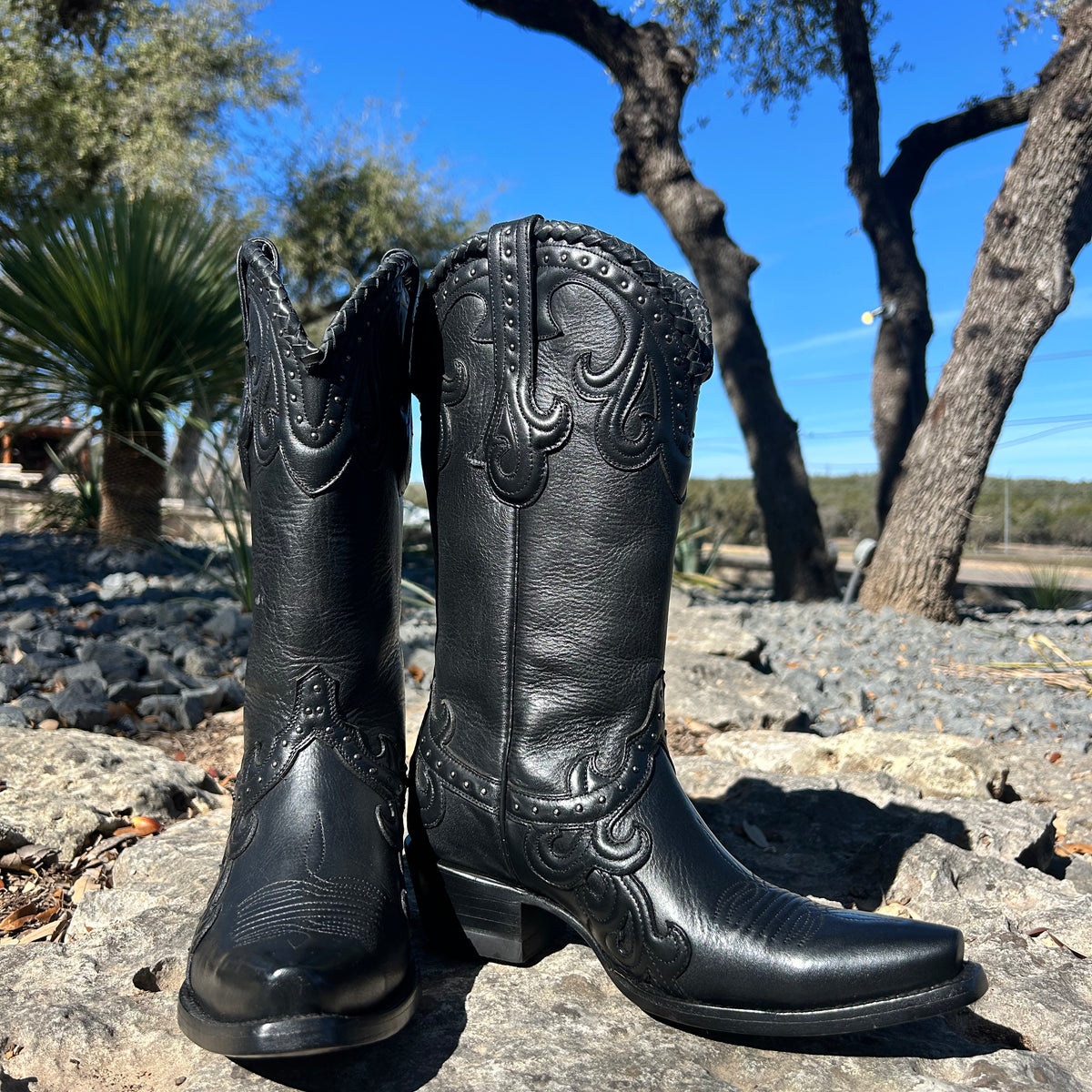 Azulado Boots - Black Jersey Cowhide - Snip Toe – La Ceiba Ranch Azulado Boots - Black Jersey Cowhide - Snip Toe – La Ceiba Ranch
