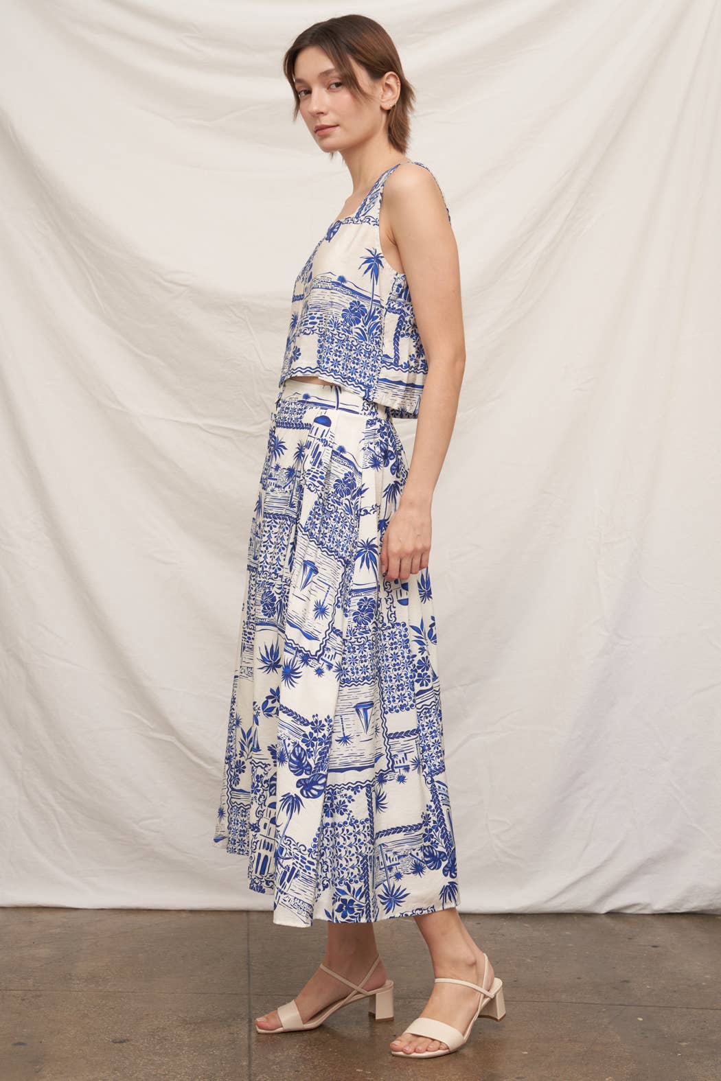 Printed Button Down Midi Skirt : White Blue