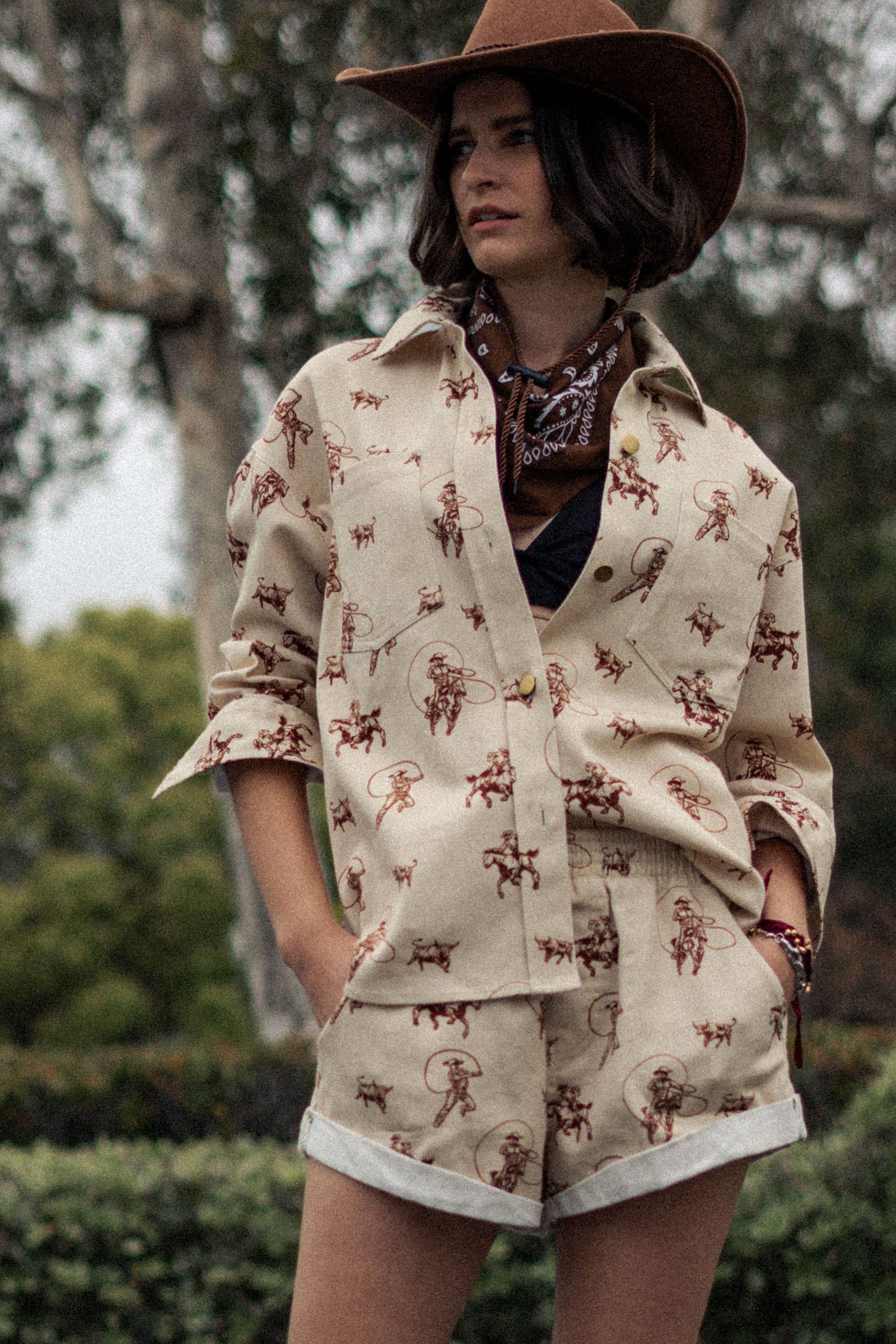 Western Rodeo Ready Roundup Shirt: IVORY