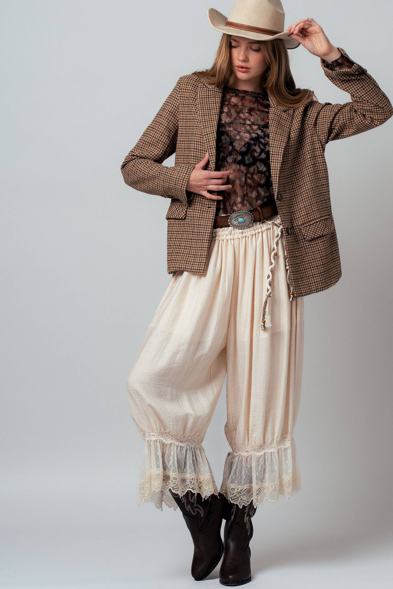 Houndstooth Blazer: BROWN