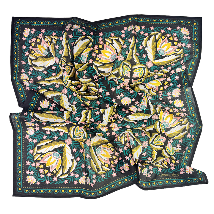 34" Wild Rag Betty Bandana