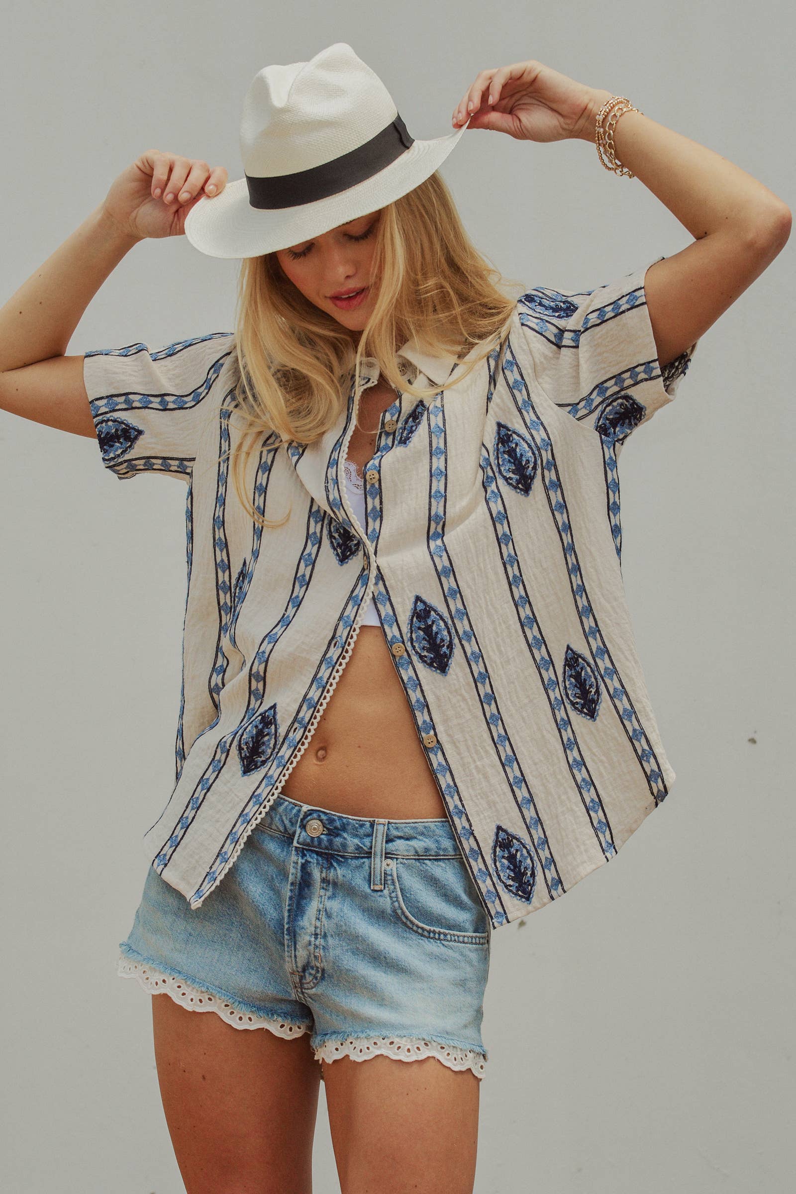 Boho Embroidered Linen Blend Resort Shirt: CREAM BLUE