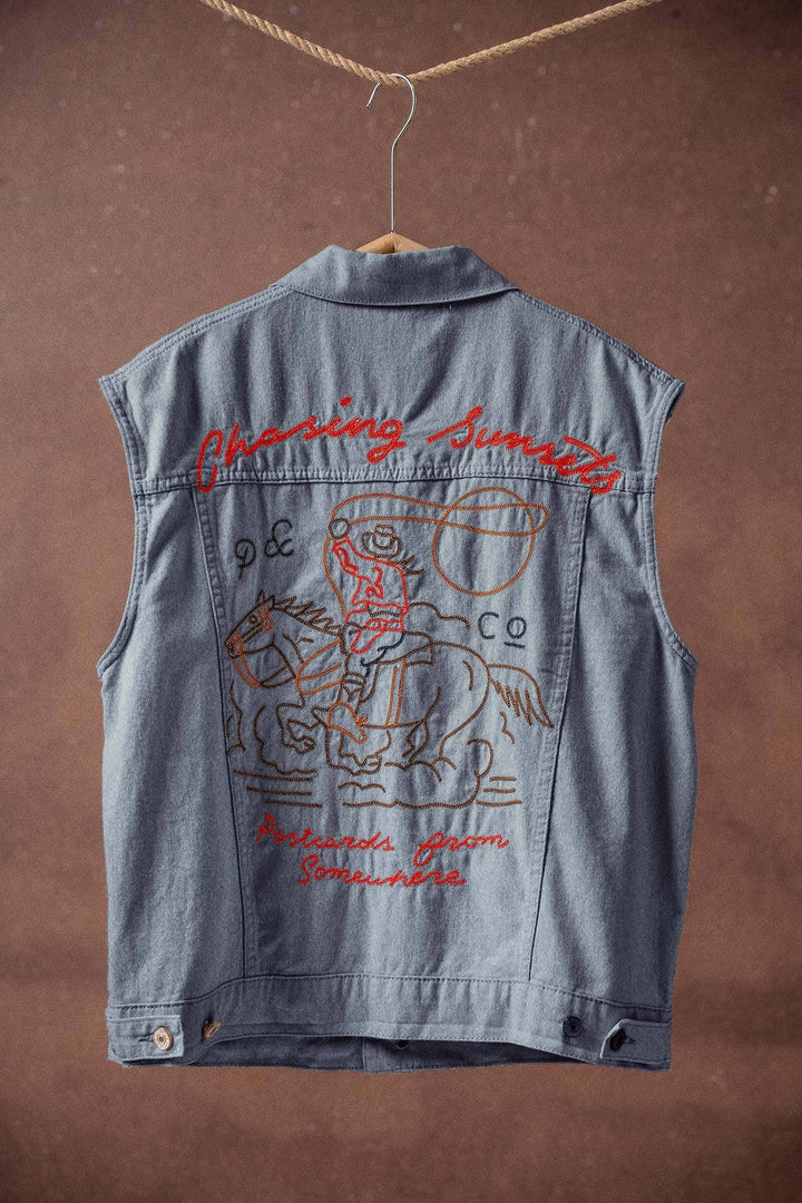 Western Sunset Embroidered Denim Vest: DENIM BLUE
