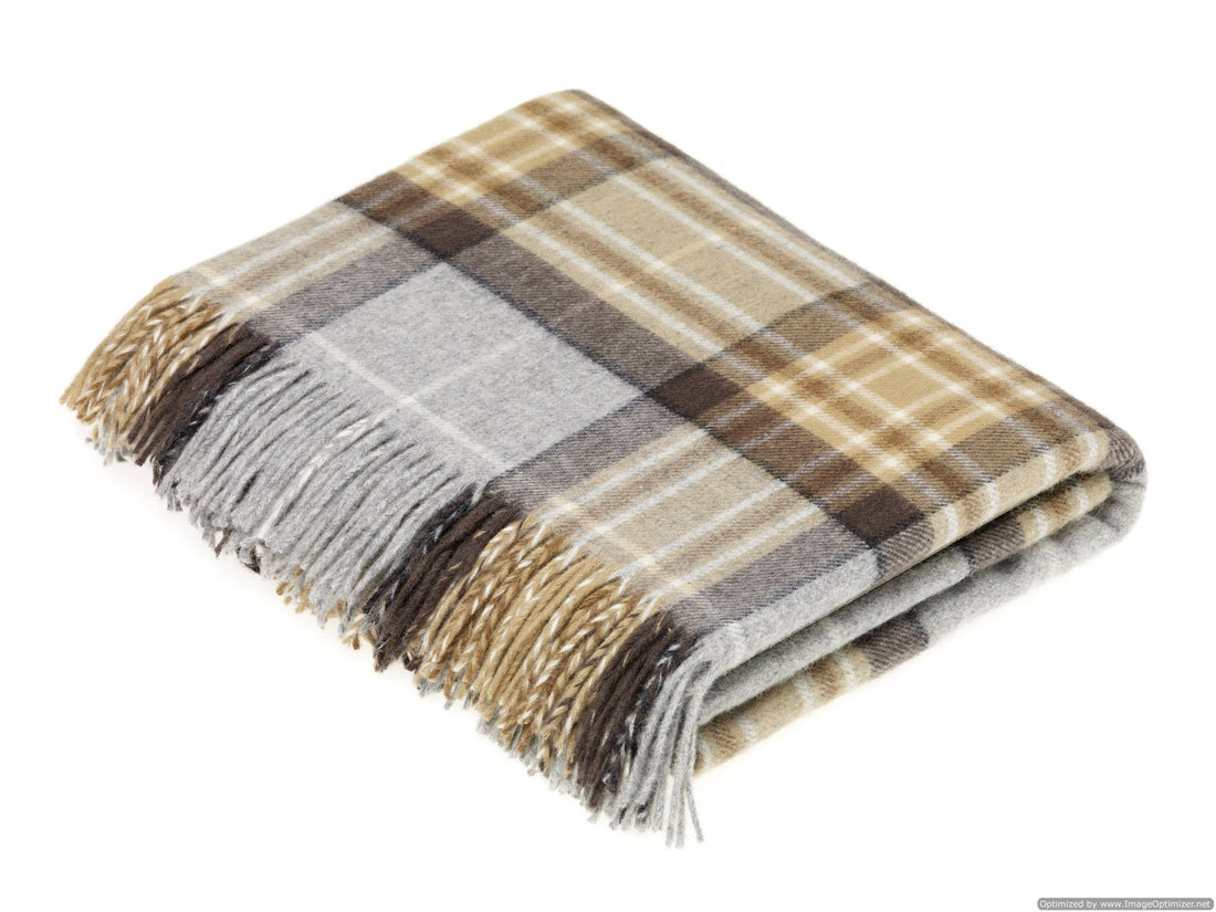Throw Blankets: Antique Buchanan