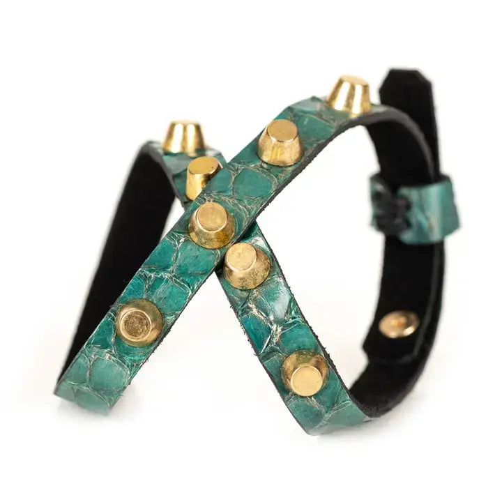 Crossed Emerald Stud Leather Bracelet: M 19 cm