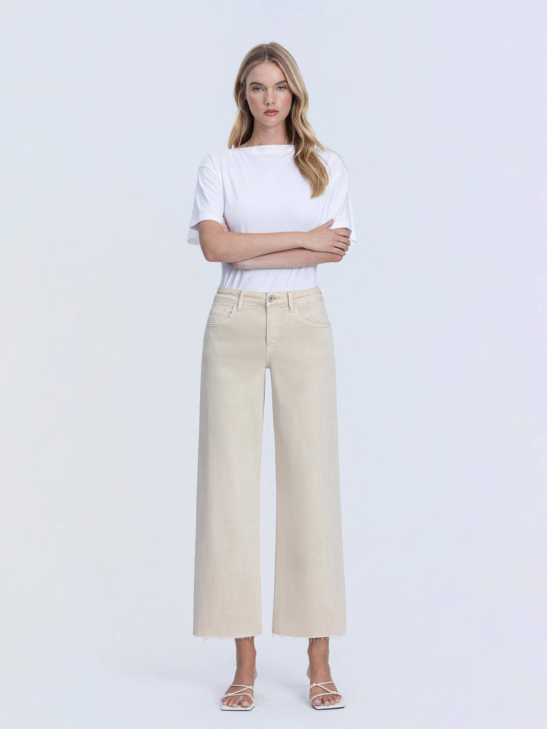 HIGH RISE CROP WIDE LEG JEANS White Swan