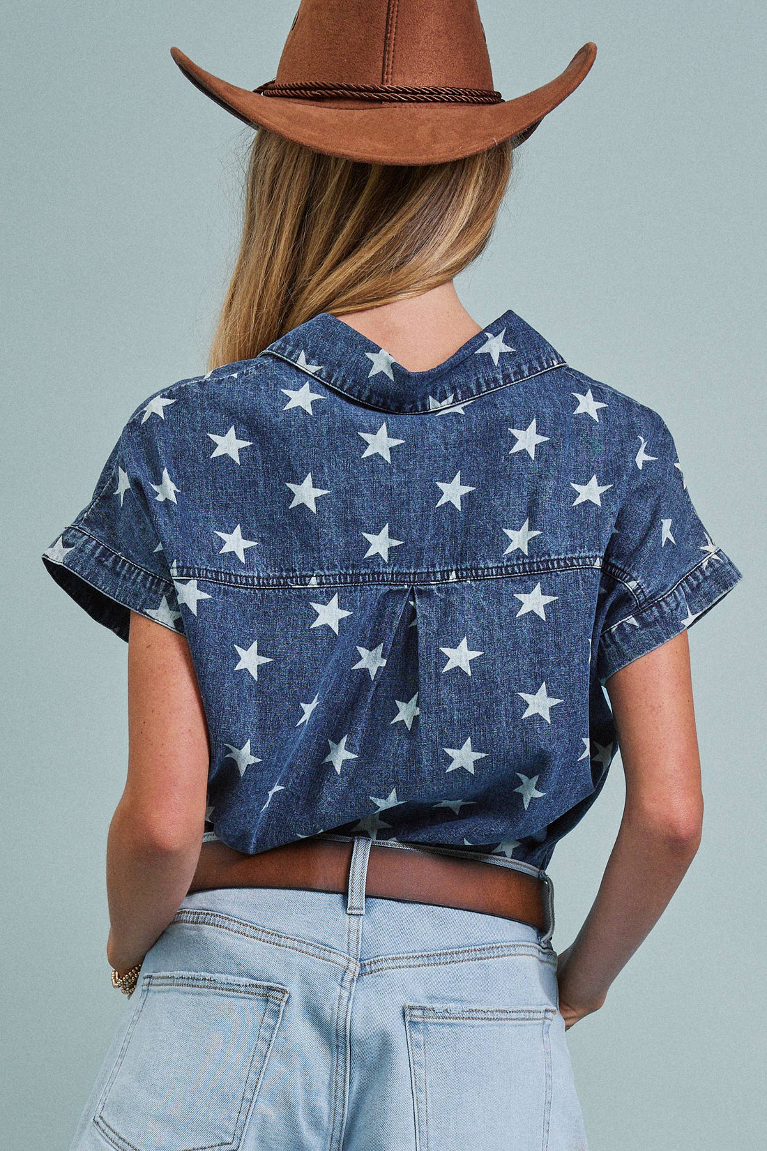 Star Print Chambray Short Sleeve Button Down: DENIM