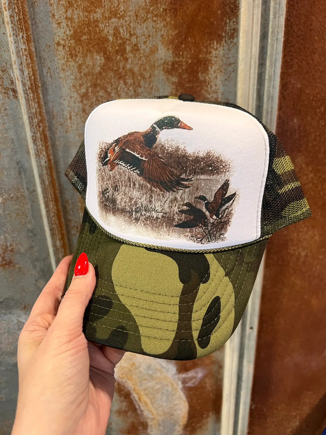 Retro Duck Trucker Caps: Brown & Tan