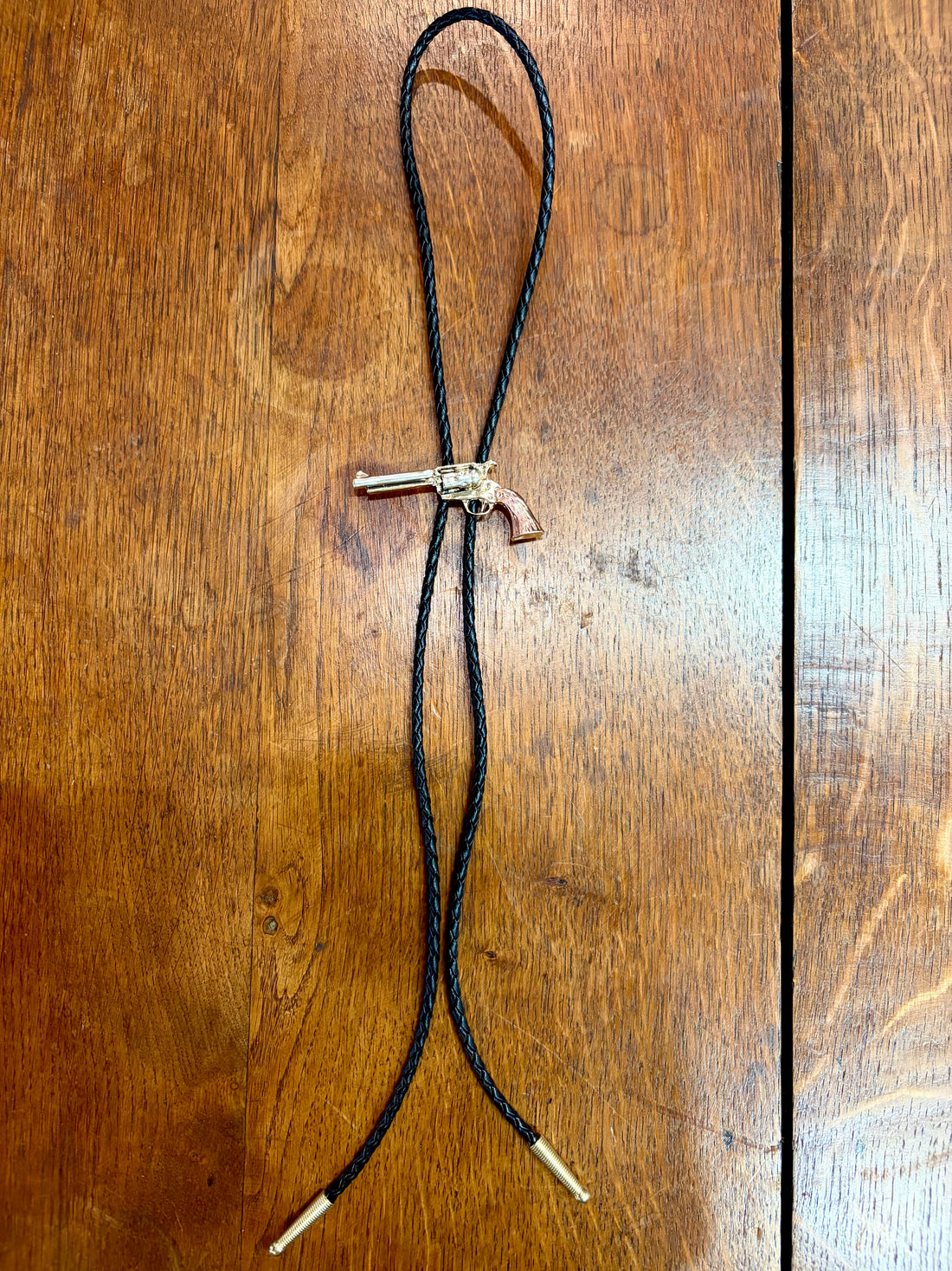 Pistol Bolo