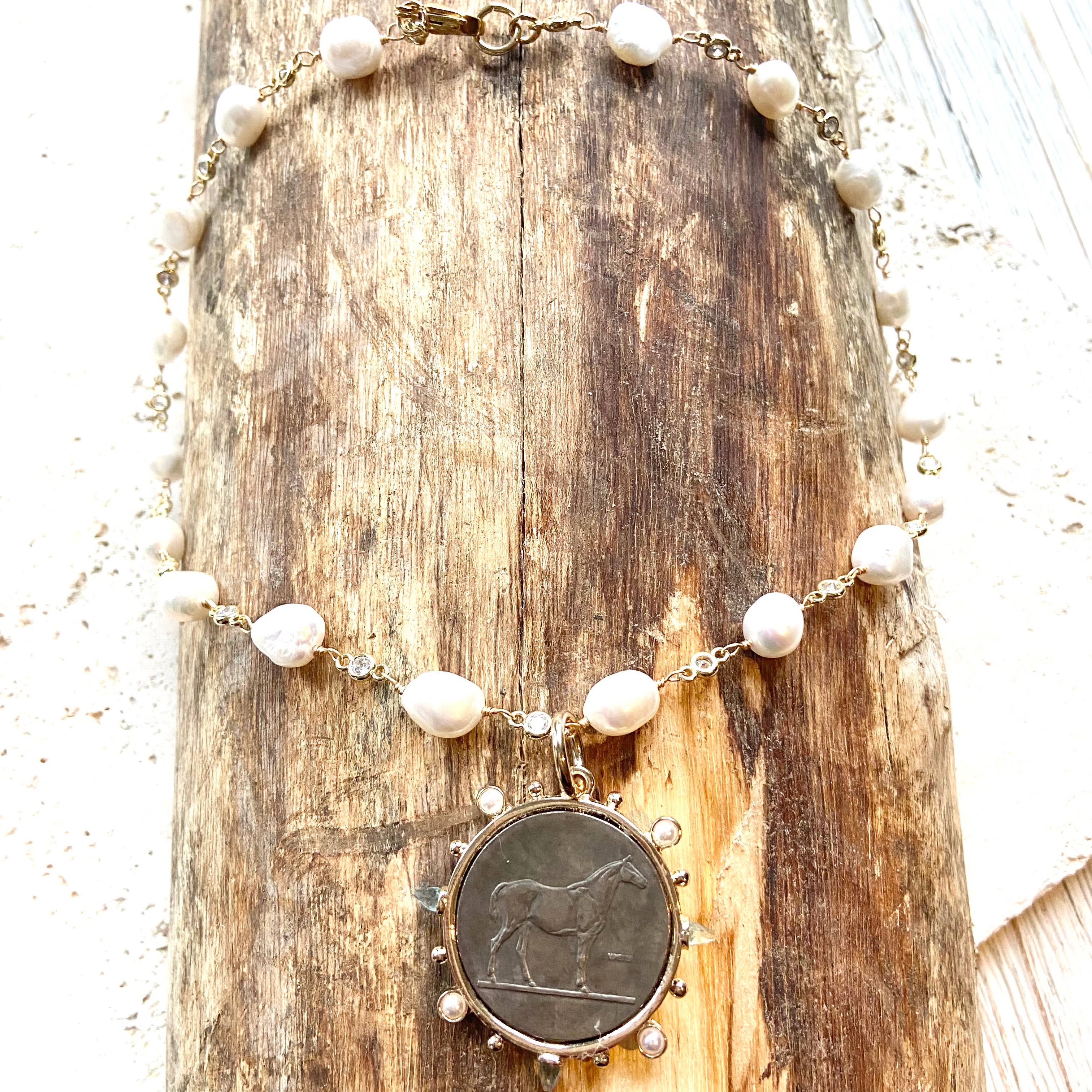 Equestrian horse pendant