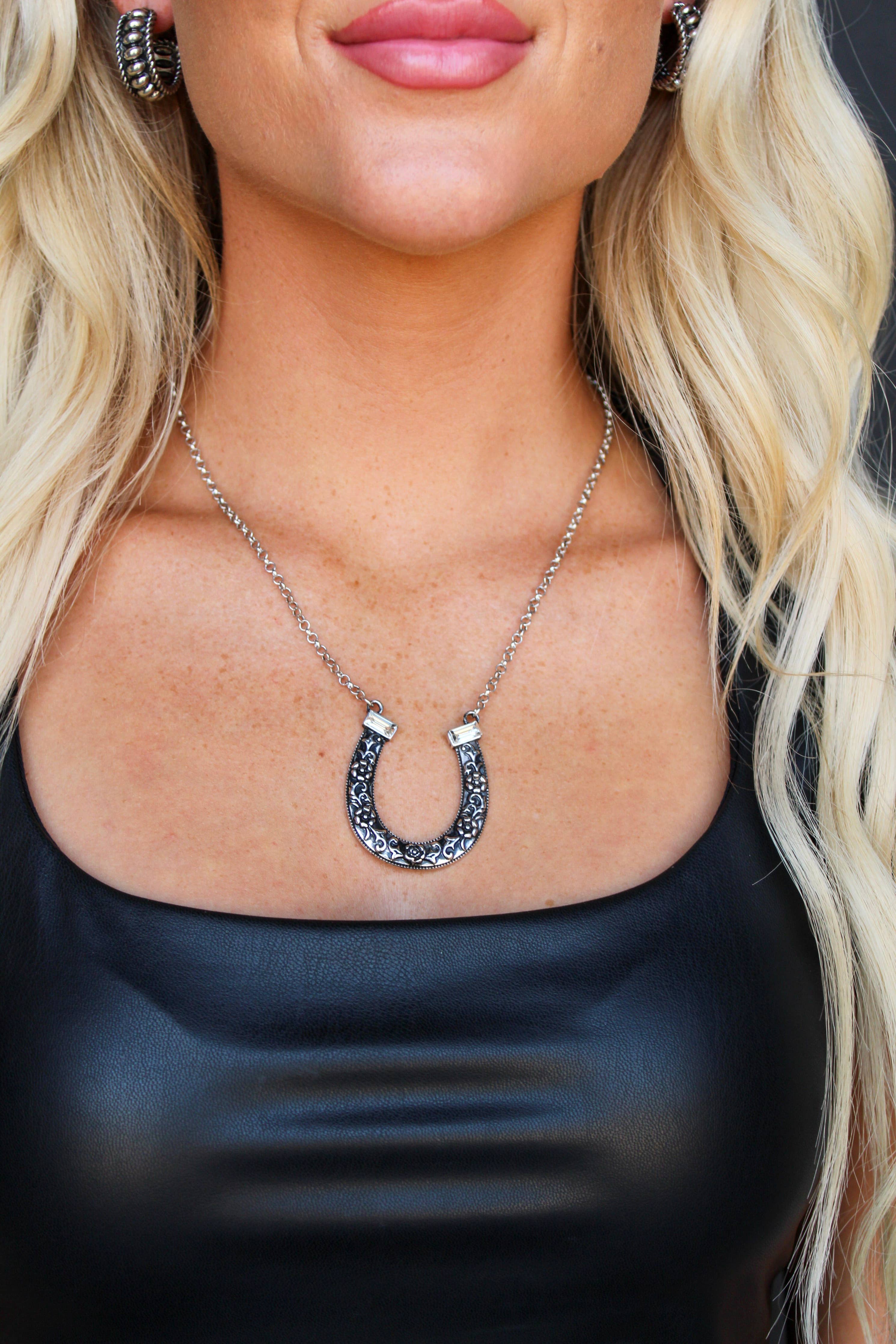 18" 18K Gold Plated Horse Shoe Necklace with Rhinestones: Yellow Gold