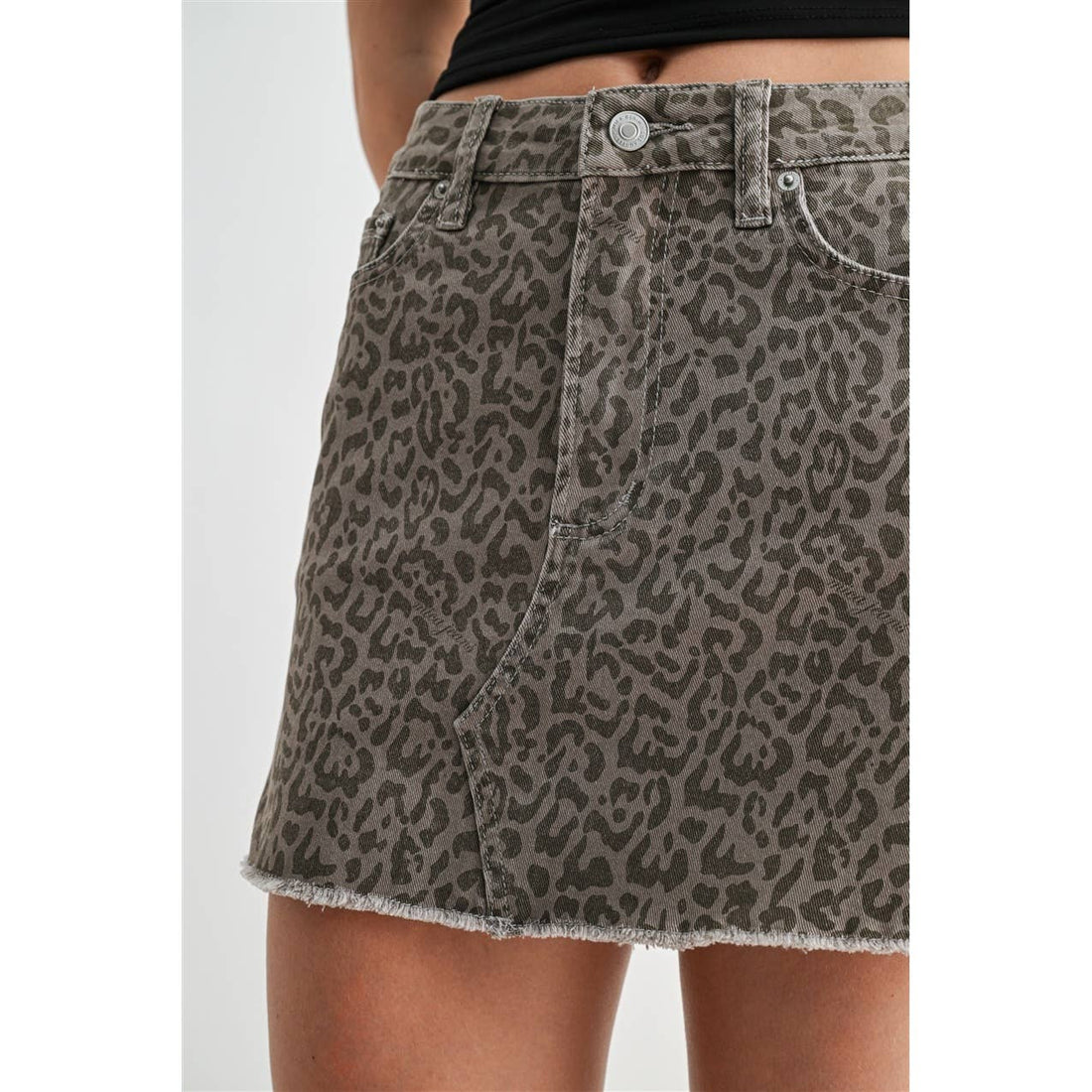 High Rise Raw Hem Mini Skirt Leopard: Ash Brown
