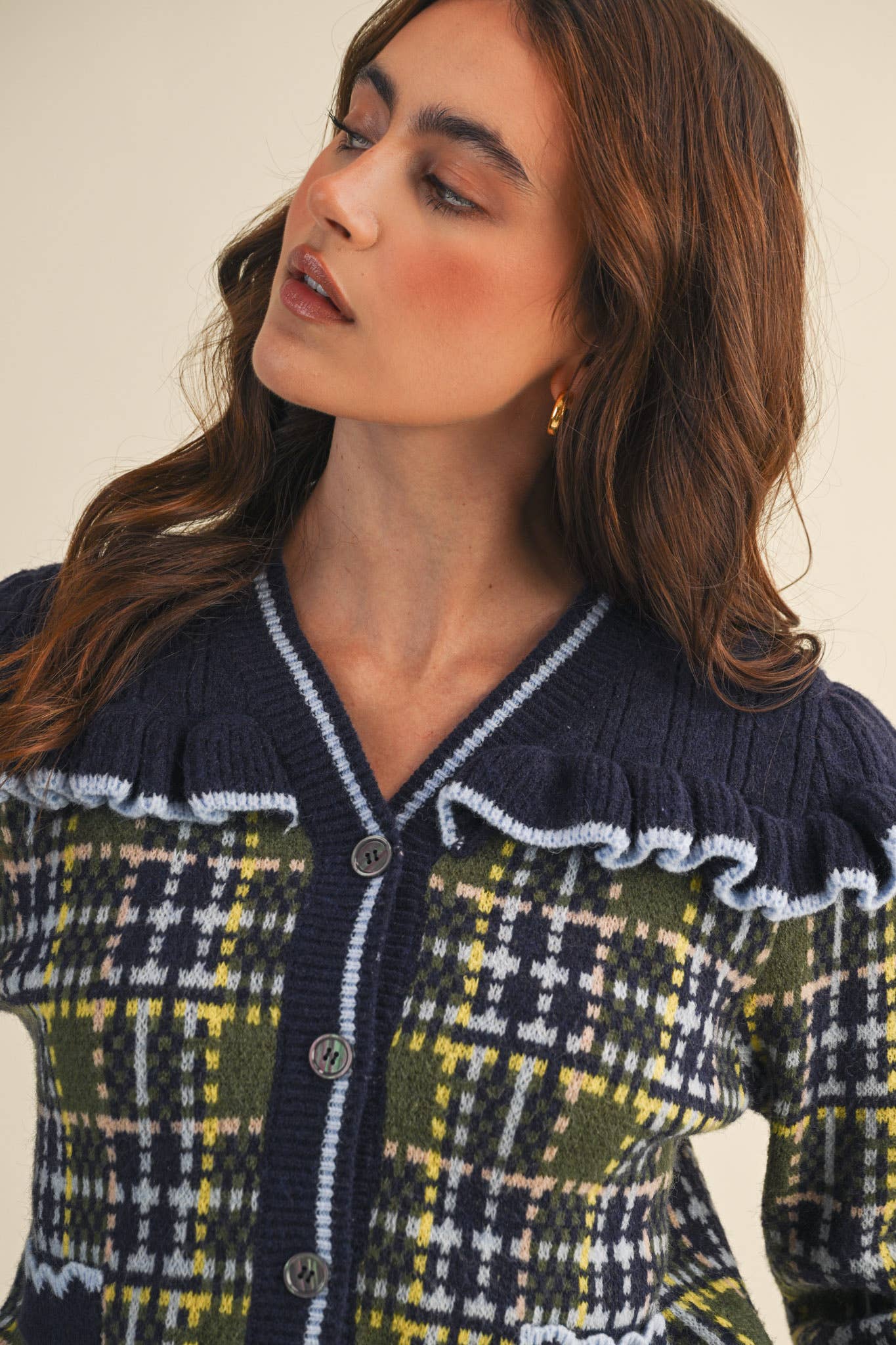 RUFFLED YOKE PLAID SWEATER CARDIGAN