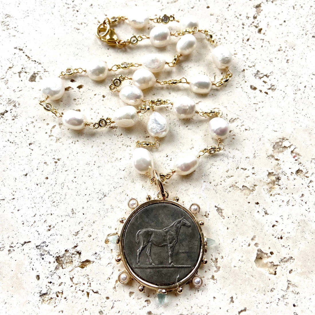 Equestrian horse pendant