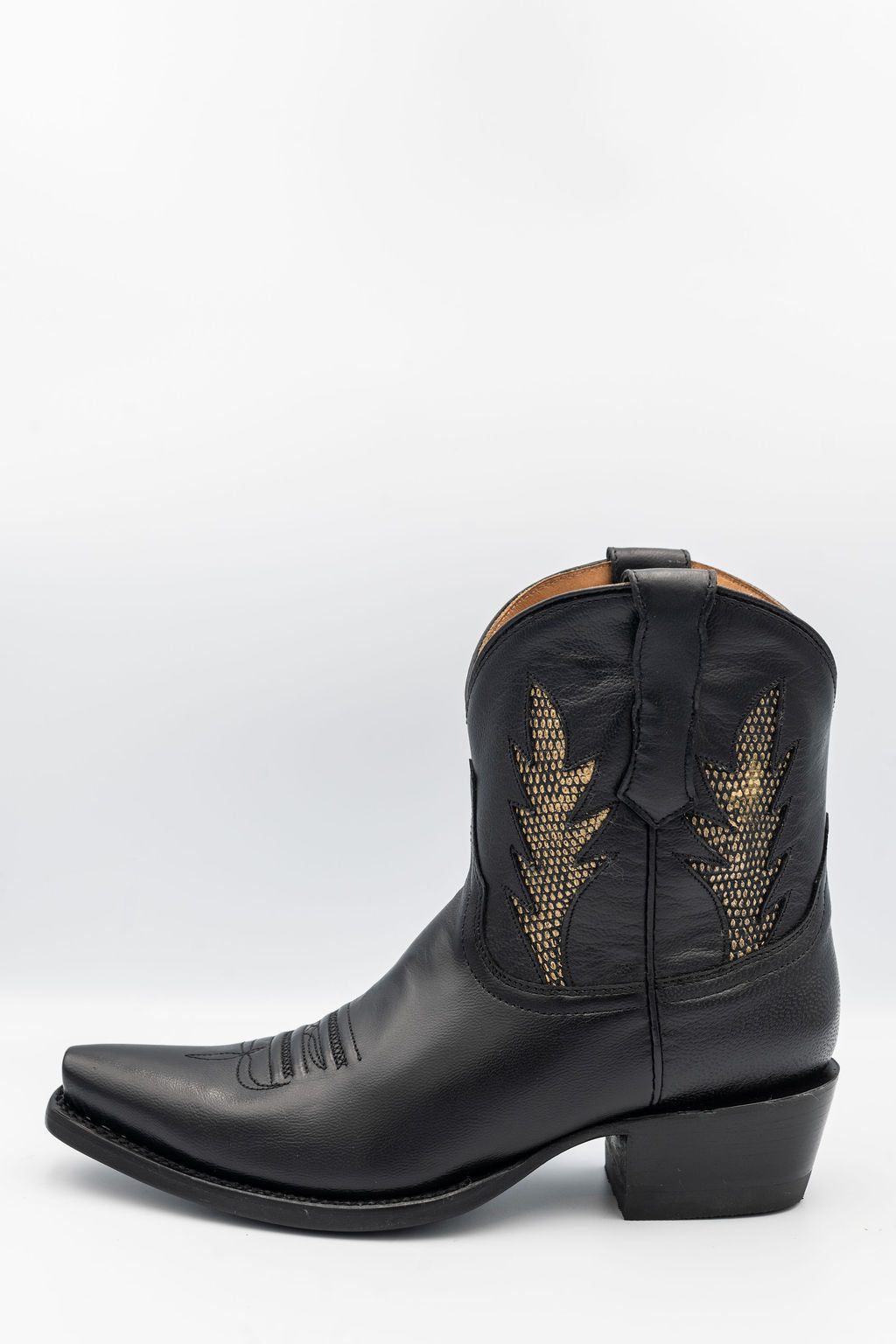 Lela Black Inlay