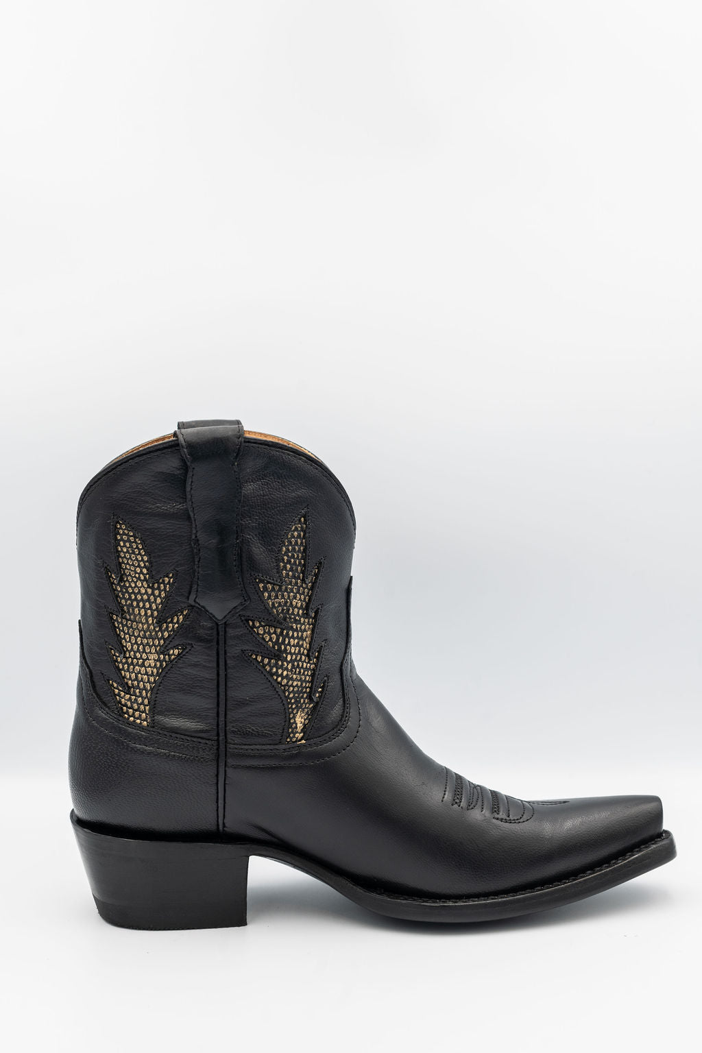 Lela Black Inlay