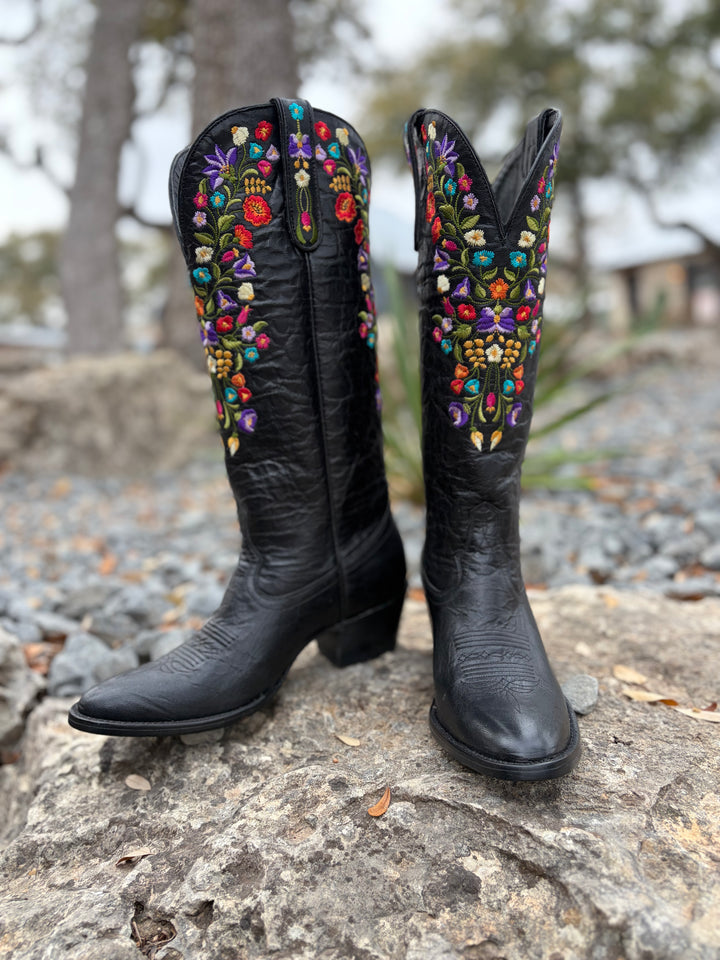 Black Volcano - Ladies Round Toe