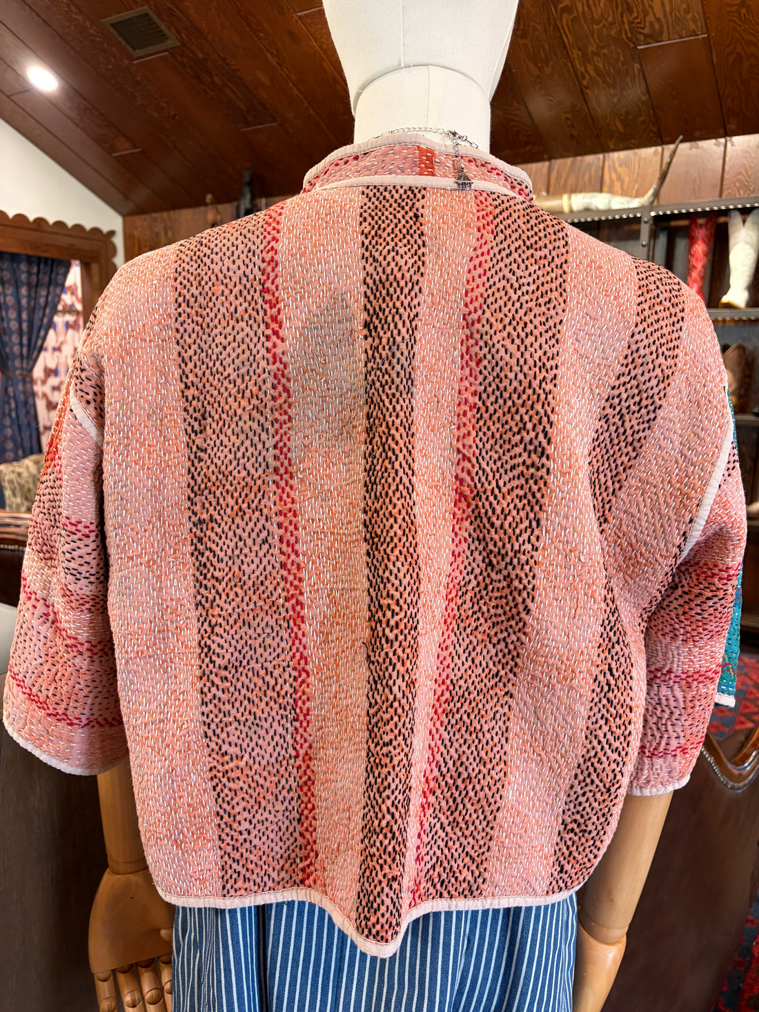 SaPeyKa Short Sleeved Crop