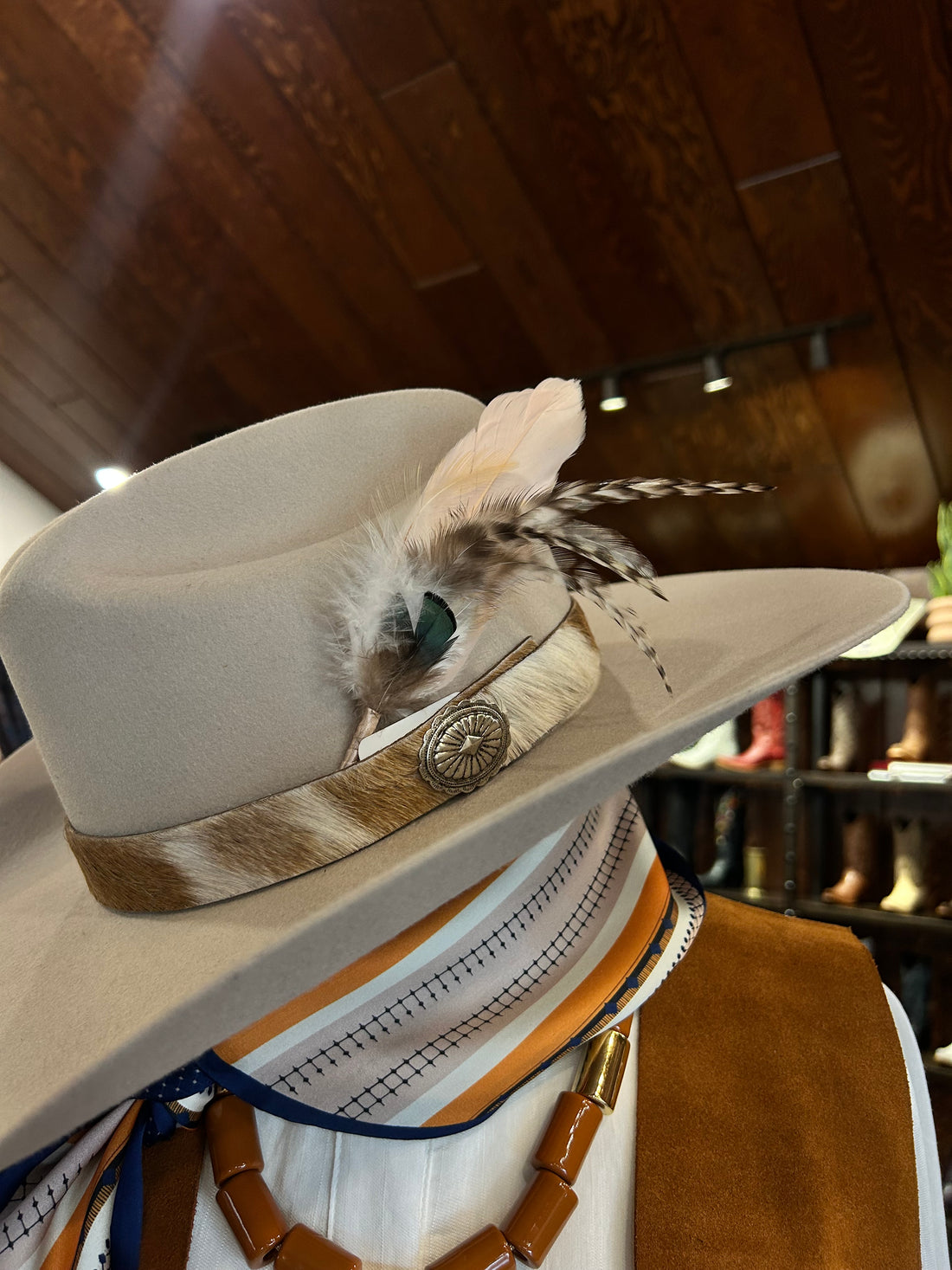 Willow Lane Showgirl Hat Feather