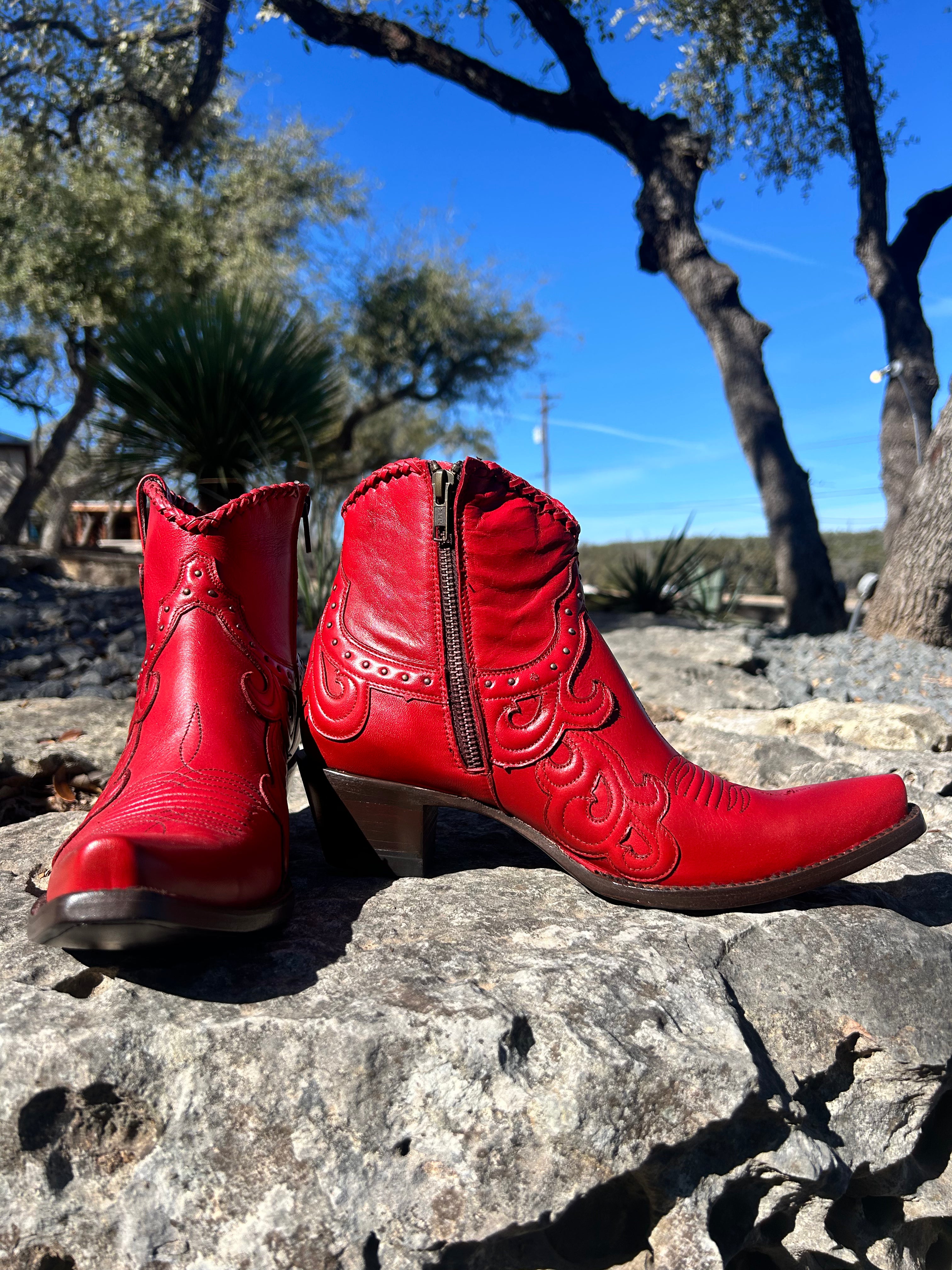 Azulado Red Jersey Cowhide