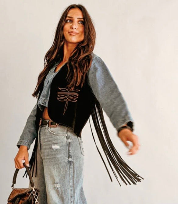 Double J Saddlery - Saddle Stitched Fringe Vest