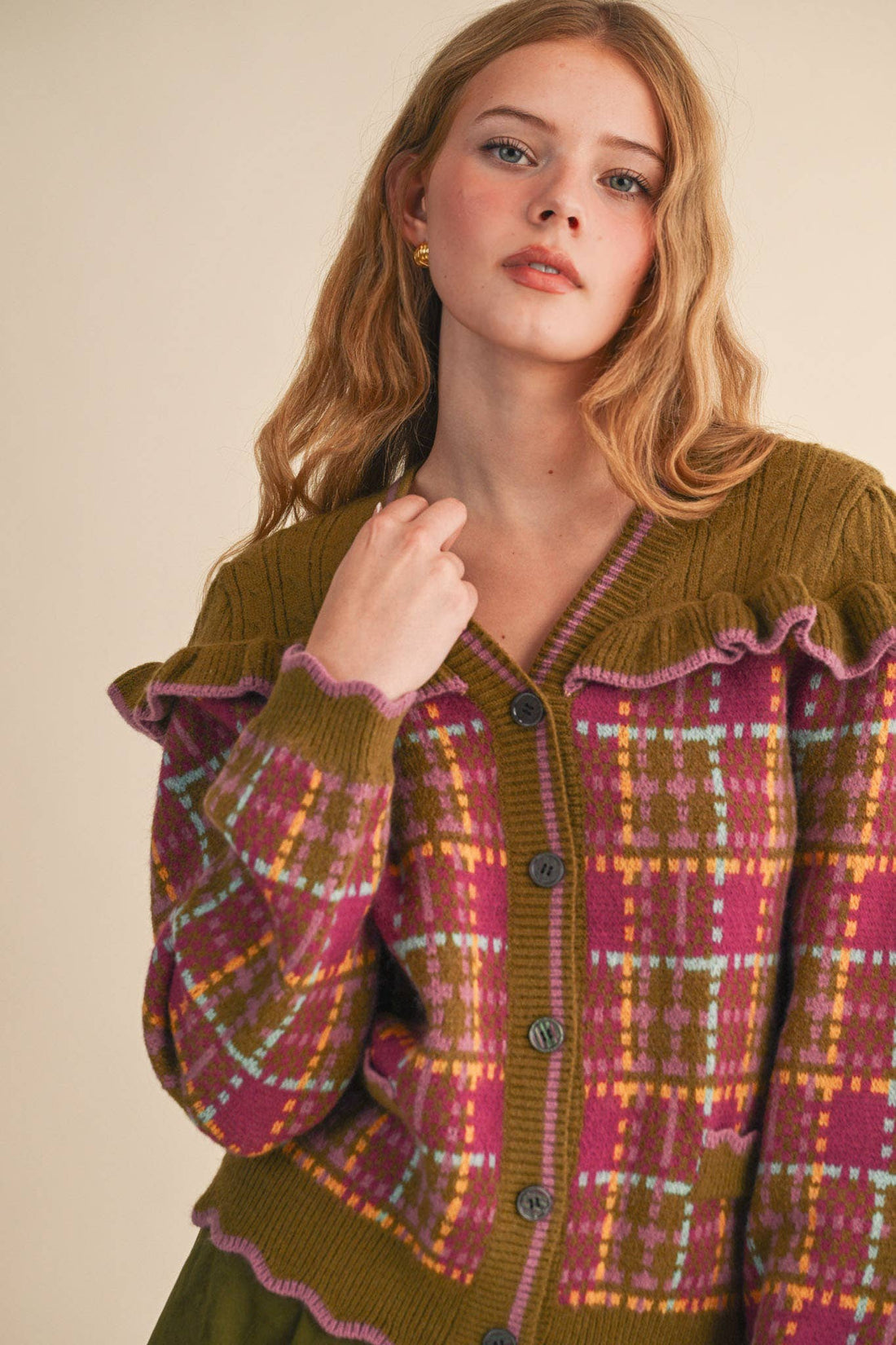 RUFFLED YOKE PLAID SWEATER CARDIGAN