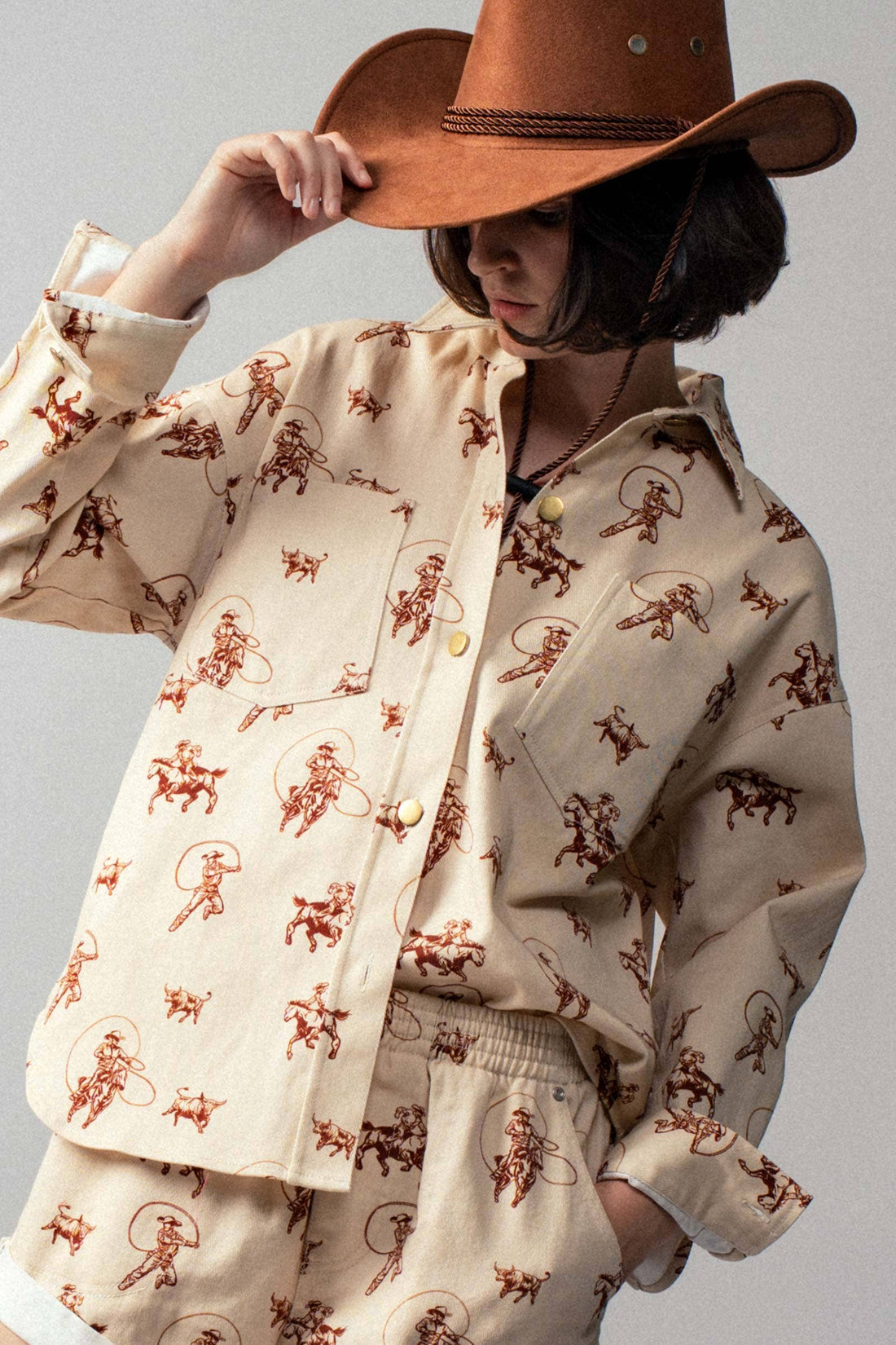 Western Rodeo Ready Roundup Shirt: IVORY