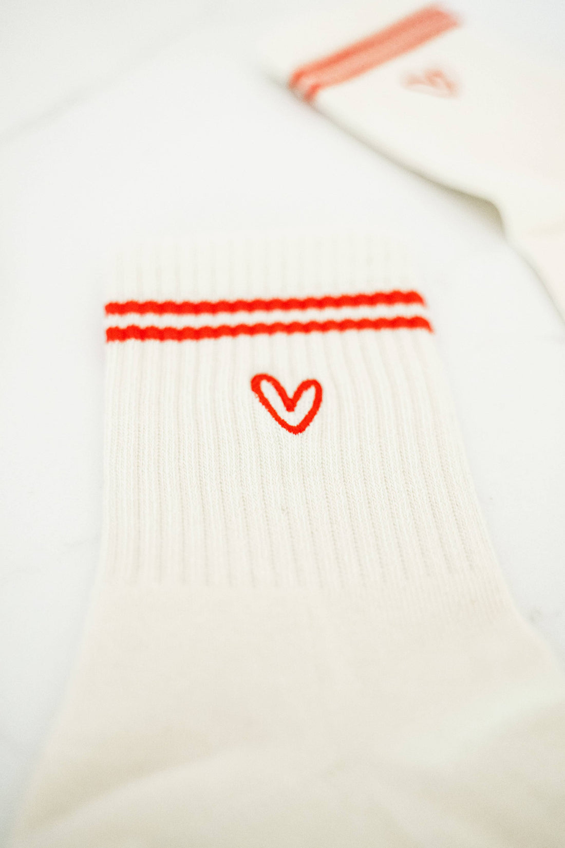House of Shan "Shortie" Socks: Creme w/Black