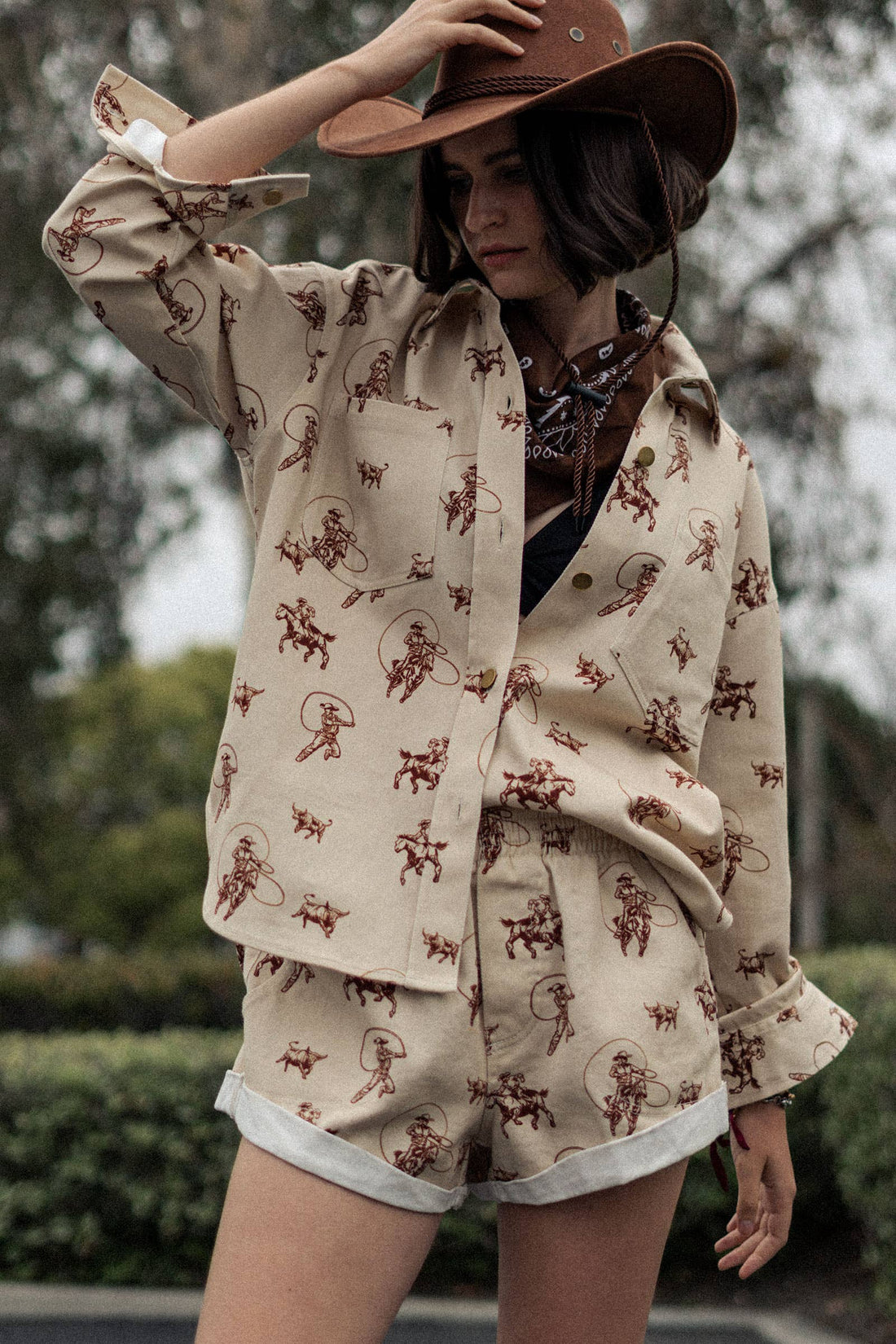 Western Rodeo Ready Roundup Shirt: IVORY