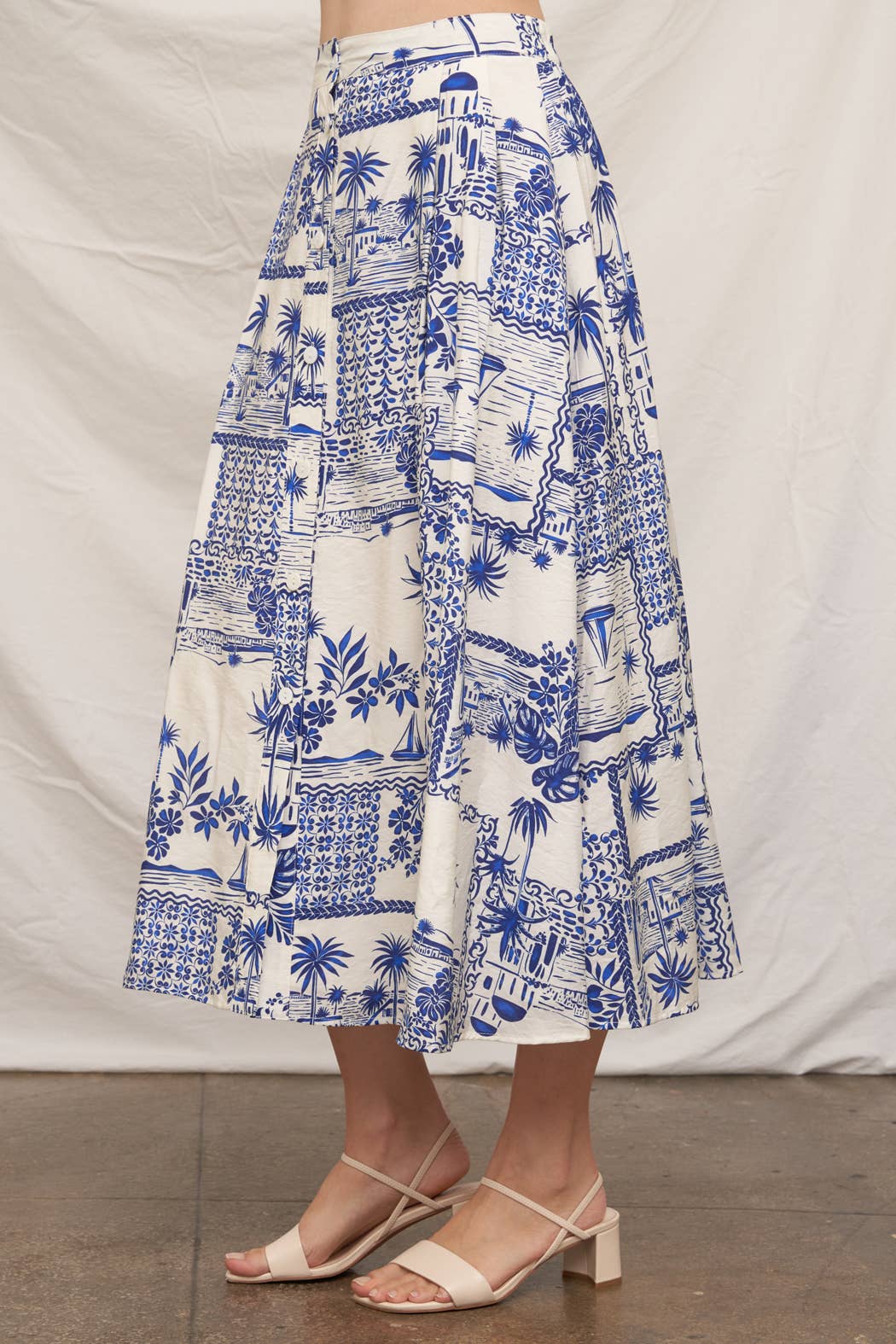 Printed Button Down Midi Skirt : White Blue
