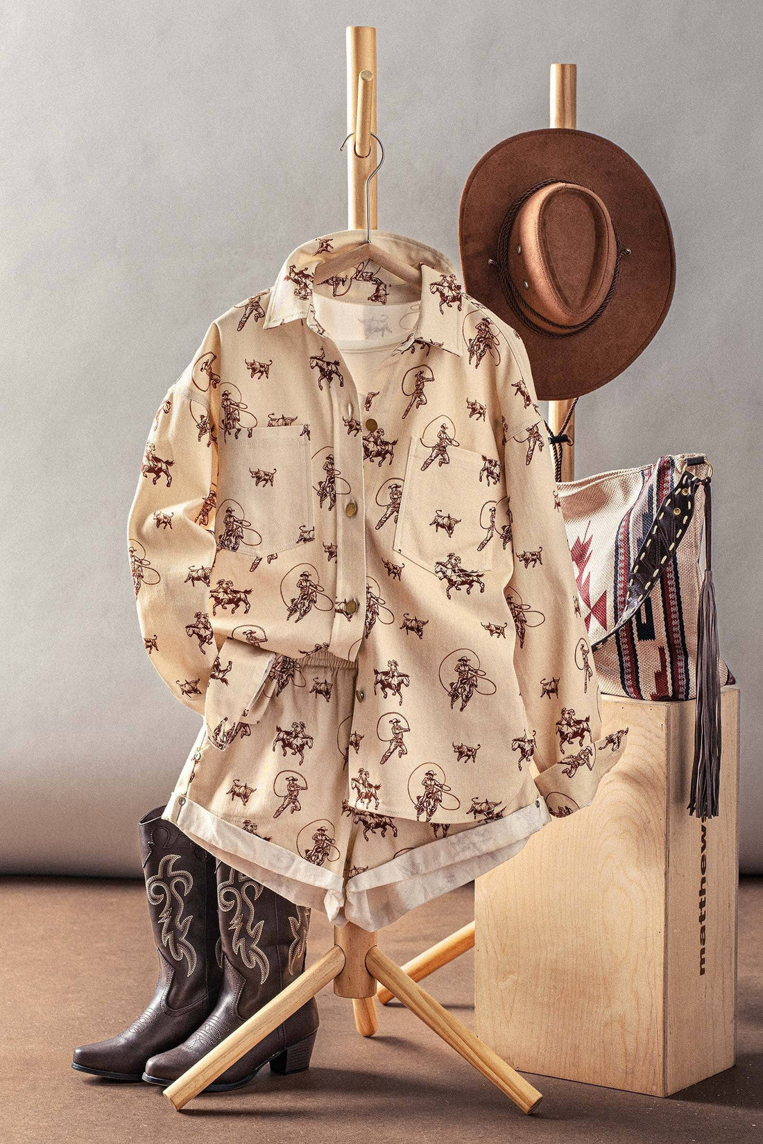 Western Rodeo Ready Roundup Shirt: IVORY