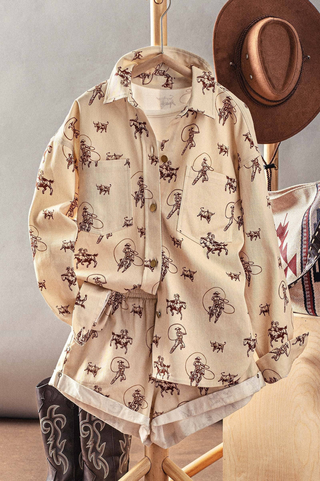 Western Rodeo Ready Roundup Shirt: IVORY