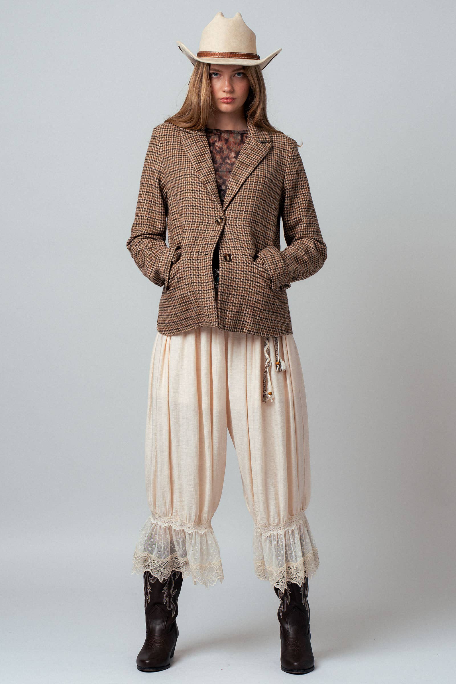 Houndstooth Blazer: BROWN